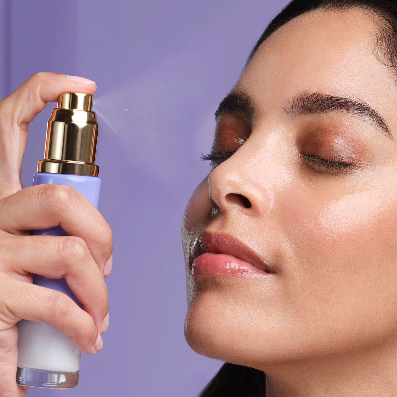 Luminous Dewy Skin Mist - Mist, der forfrisker og giver gl&oslash;d