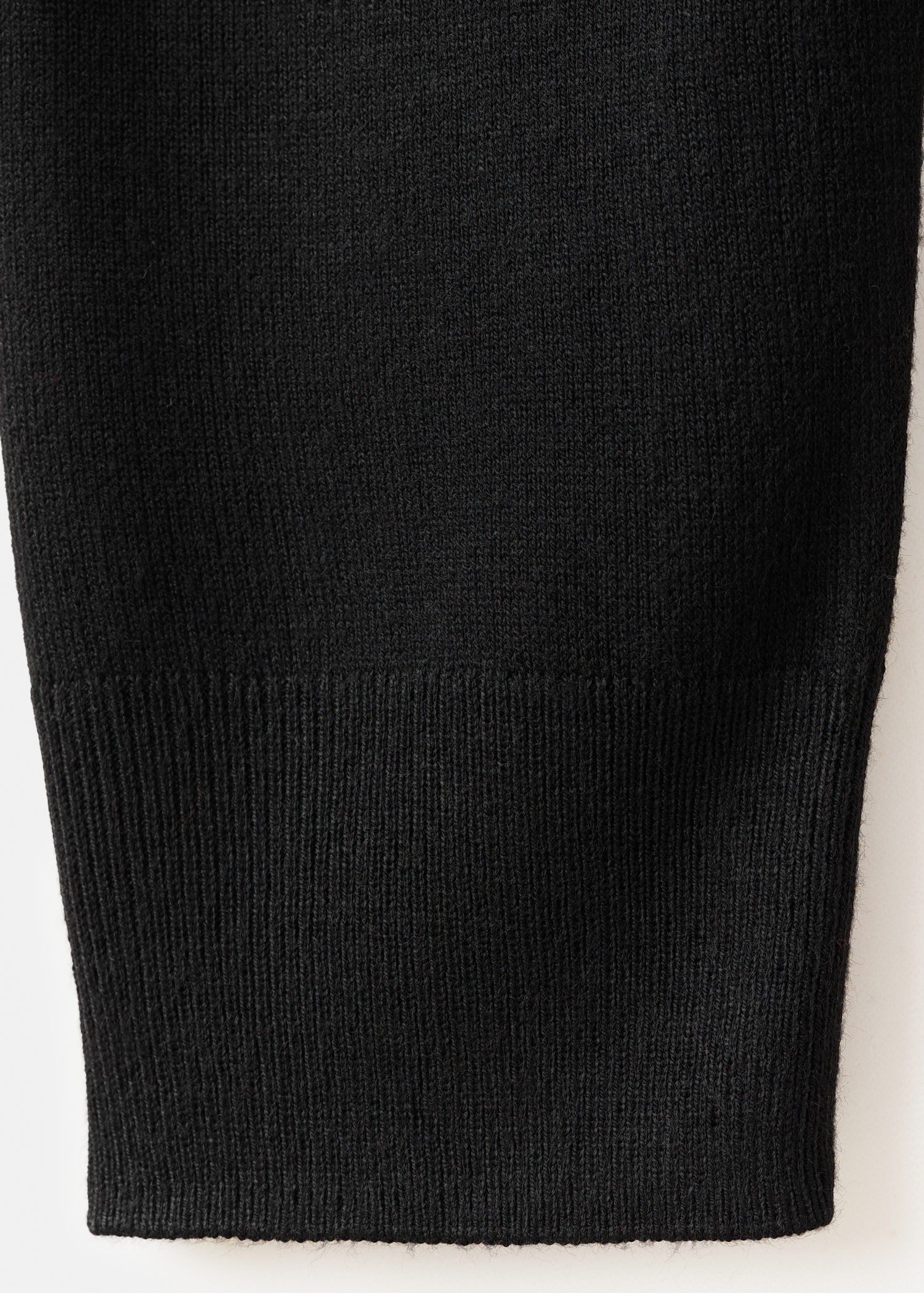 Fine-knit crew-neck sweater