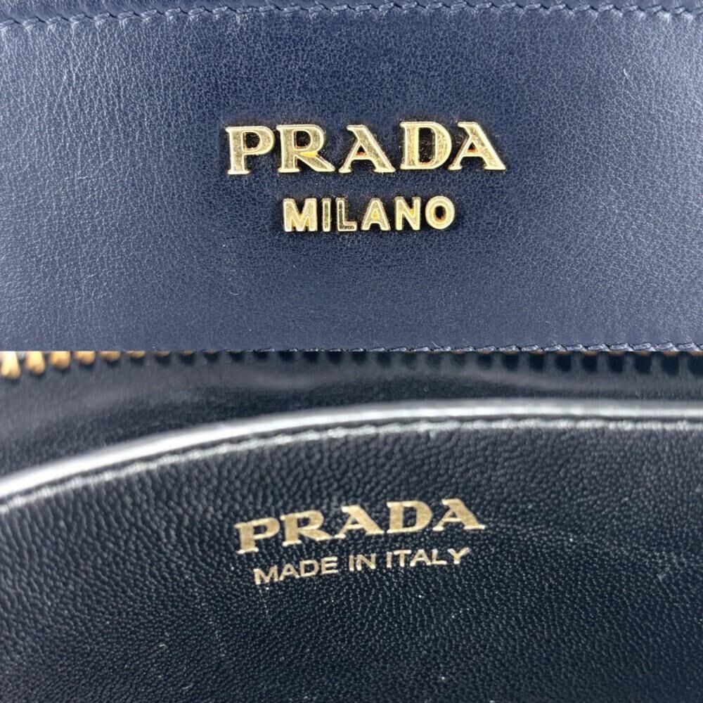 Prada Esplanade
