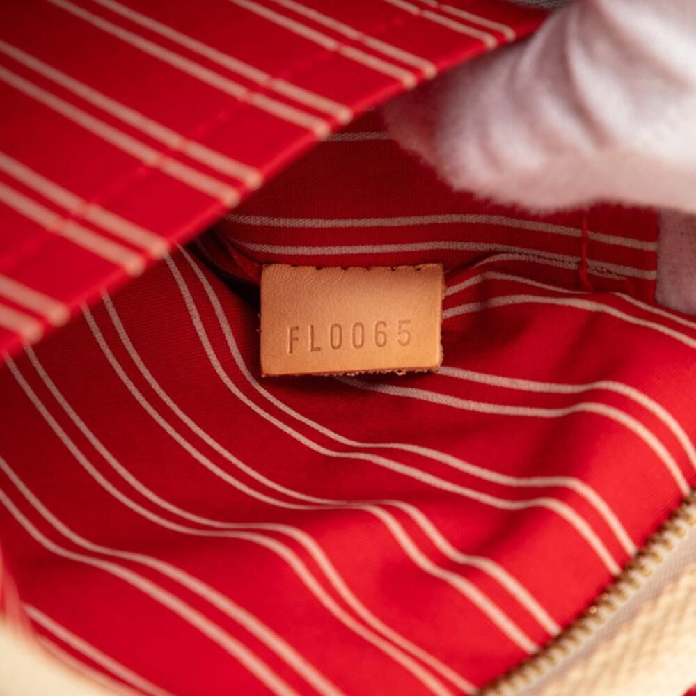 Louis Vuitton Antigua