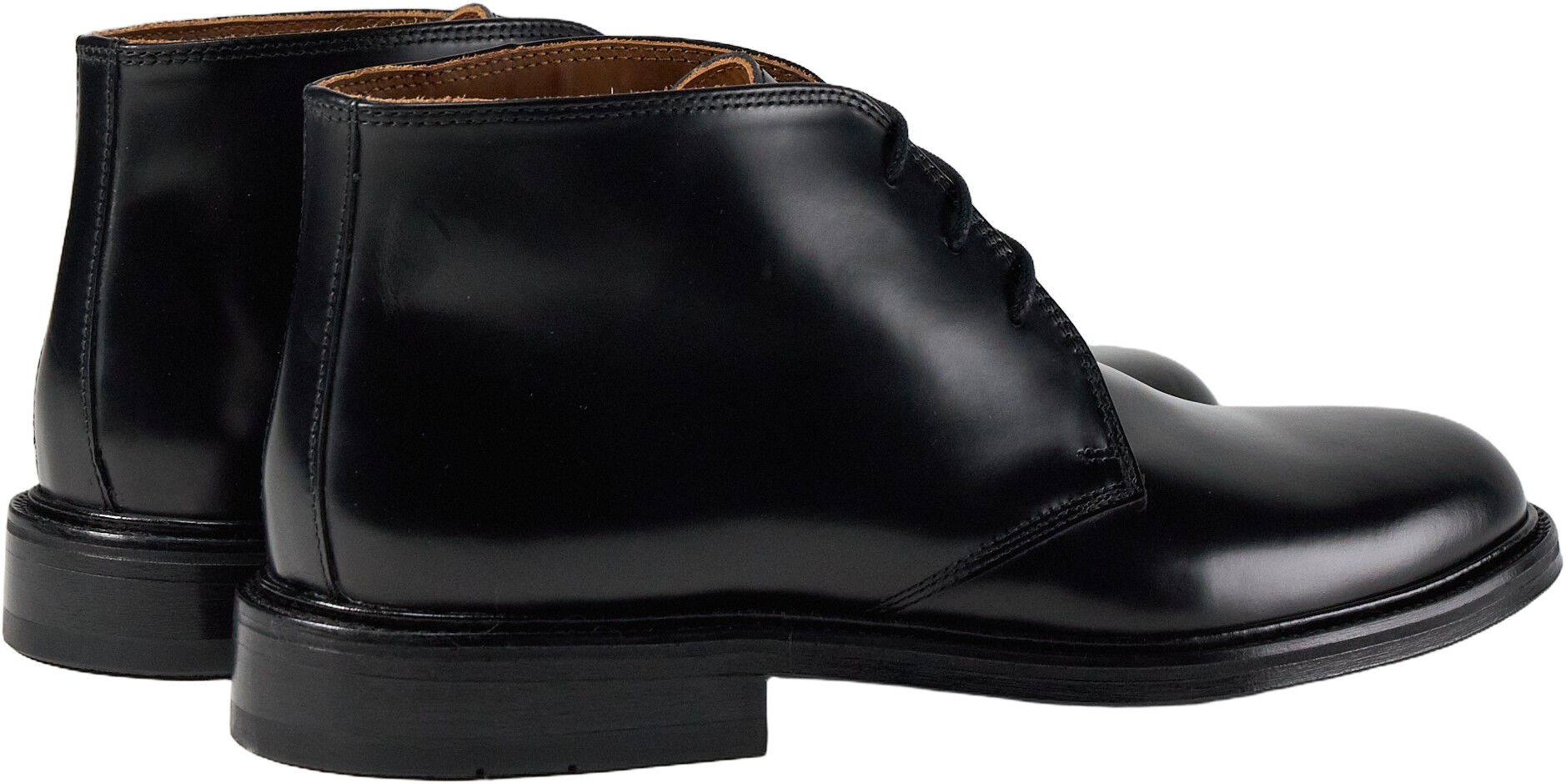 Laced boot