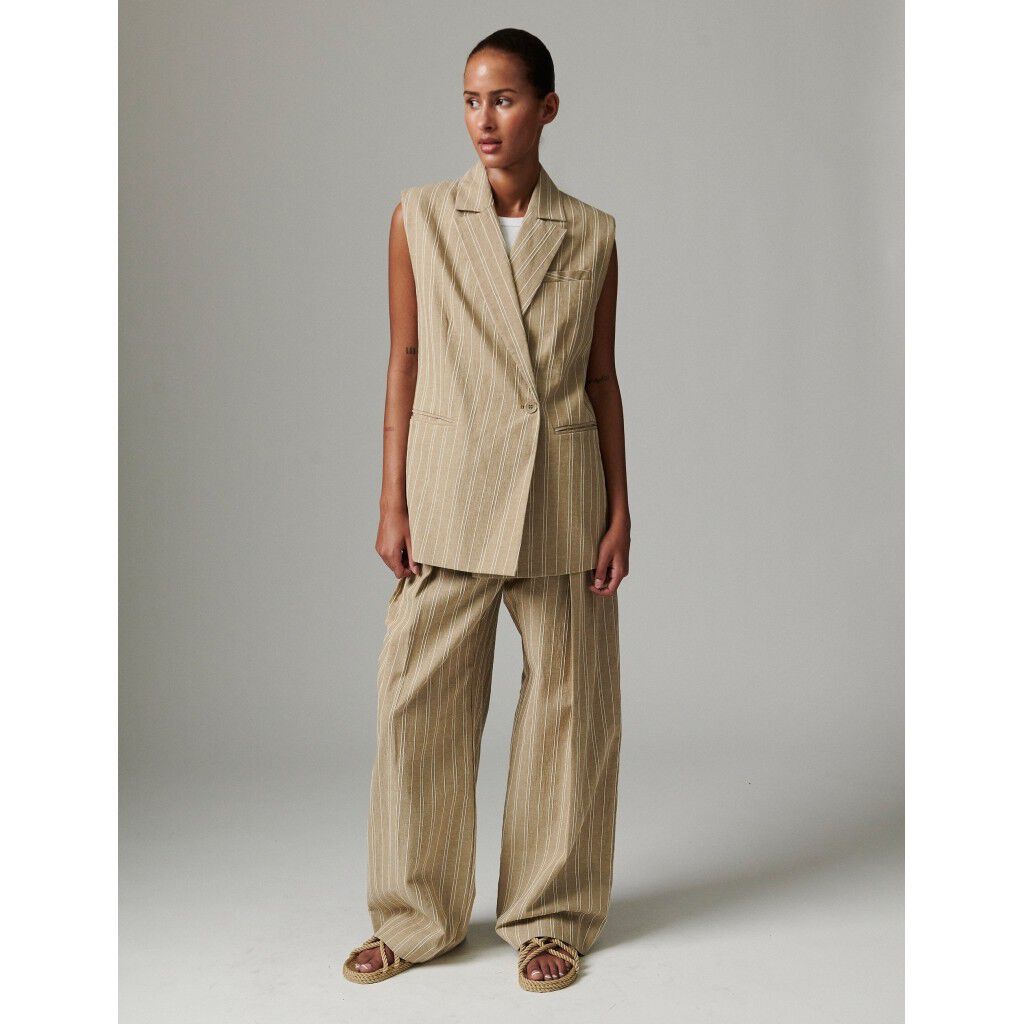 Elliana - Linen Threads