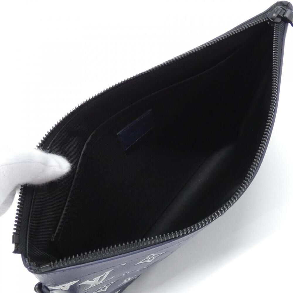 Louis Vuitton Clutch