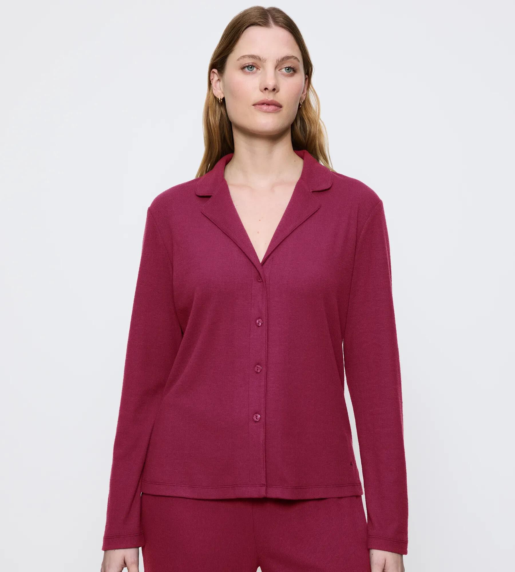 Nattr&oslash;jer & -toppe