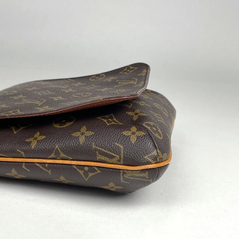 Louis Vuitton Musette Salsa
