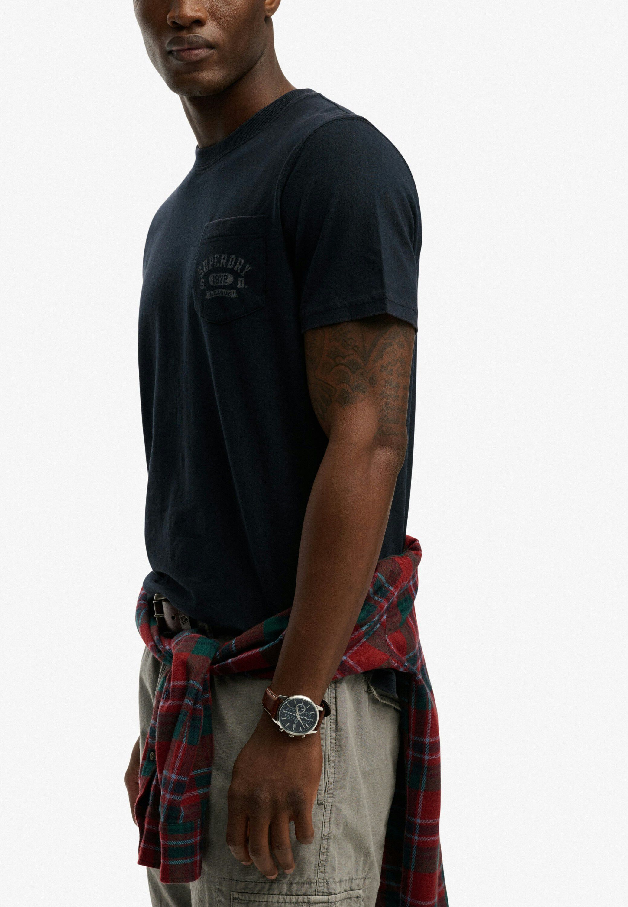 VINTAGE PREP RELAXED PCKET TEE