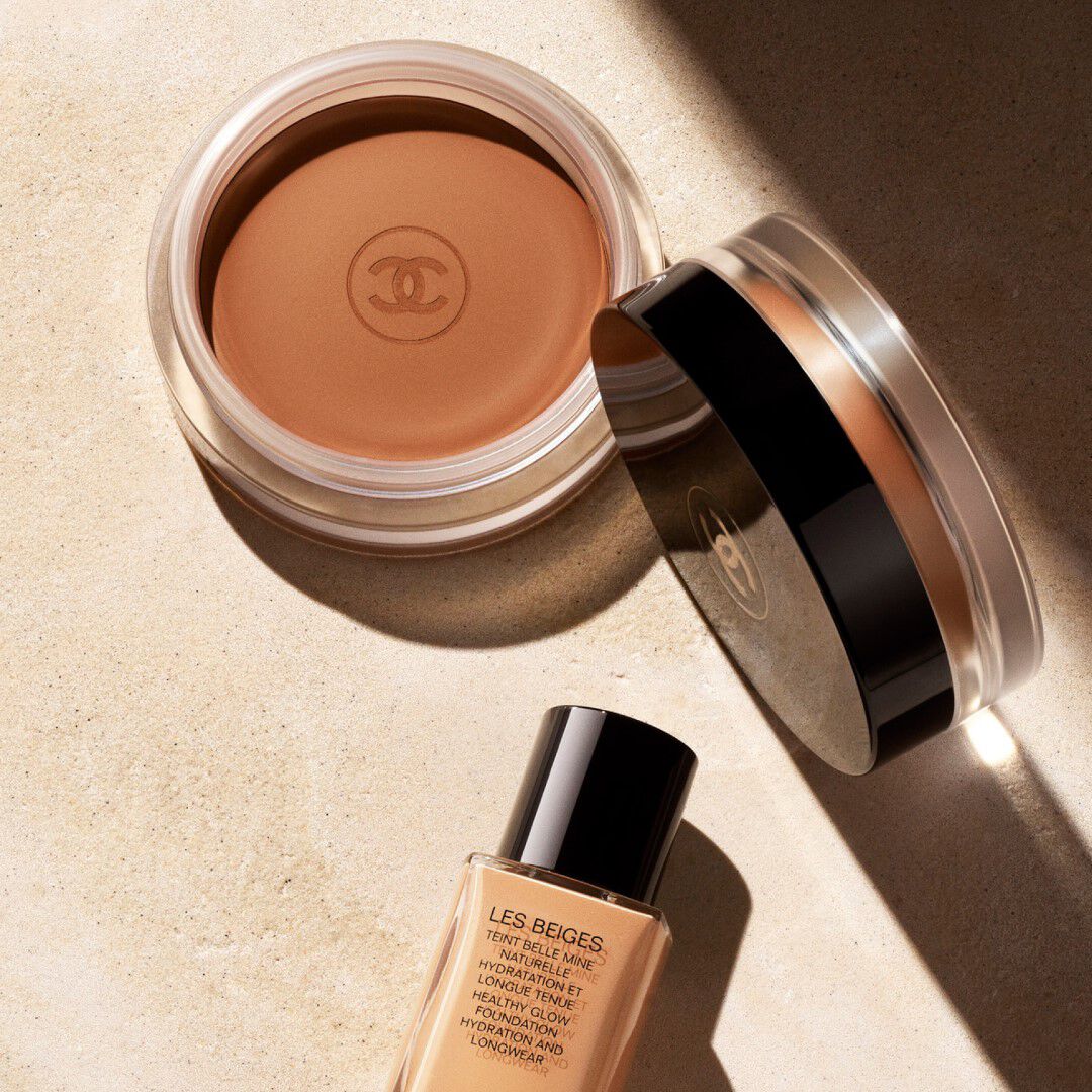 CREME-GEL BRONZER FOR EN SUND SOLKYSSET GL&Oslash;D.