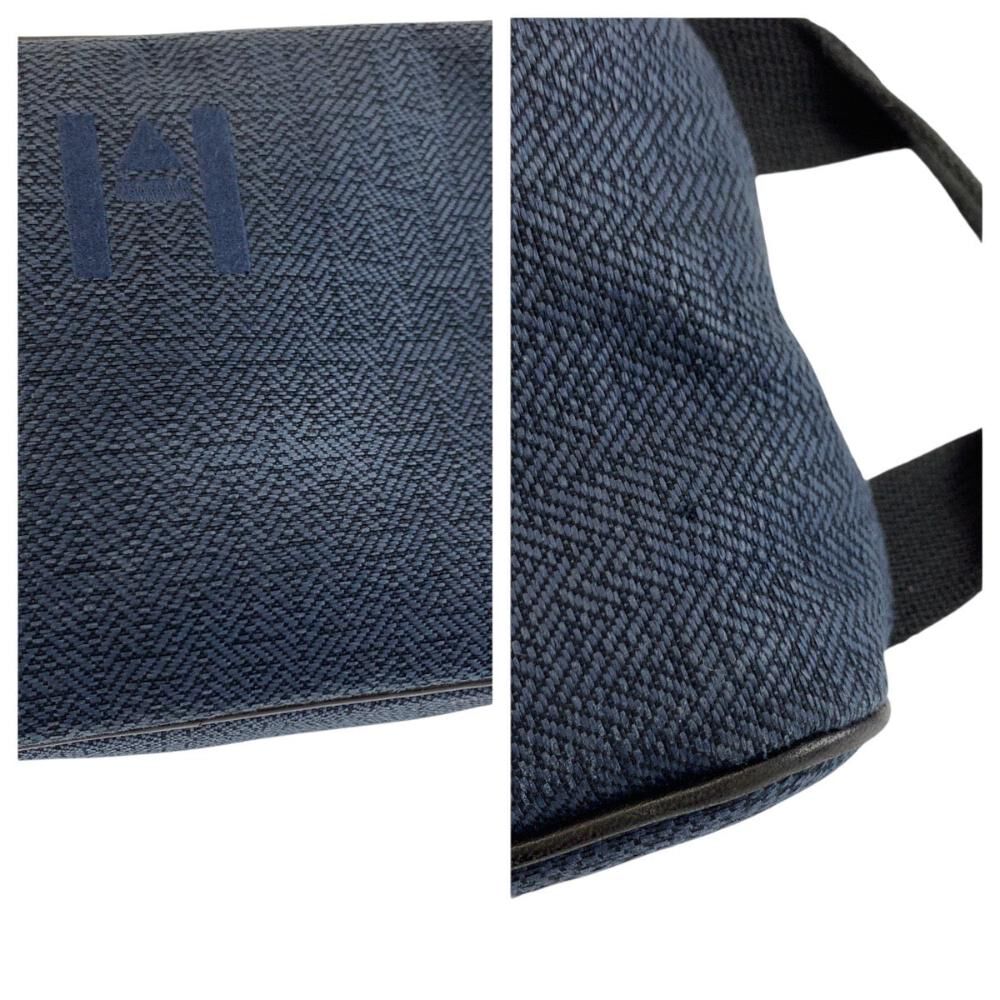 Herm&egrave;s Clutch