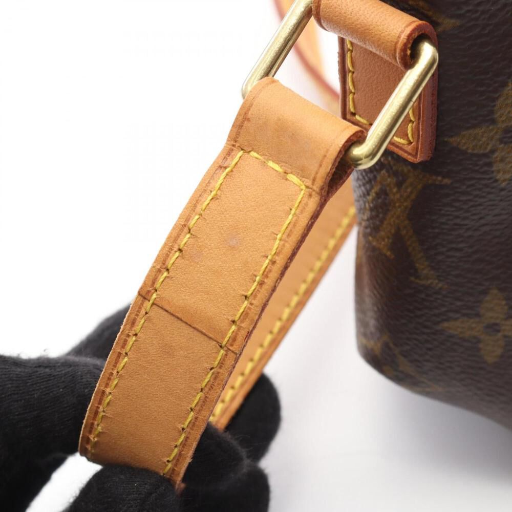 Louis Vuitton Shoulder Bags