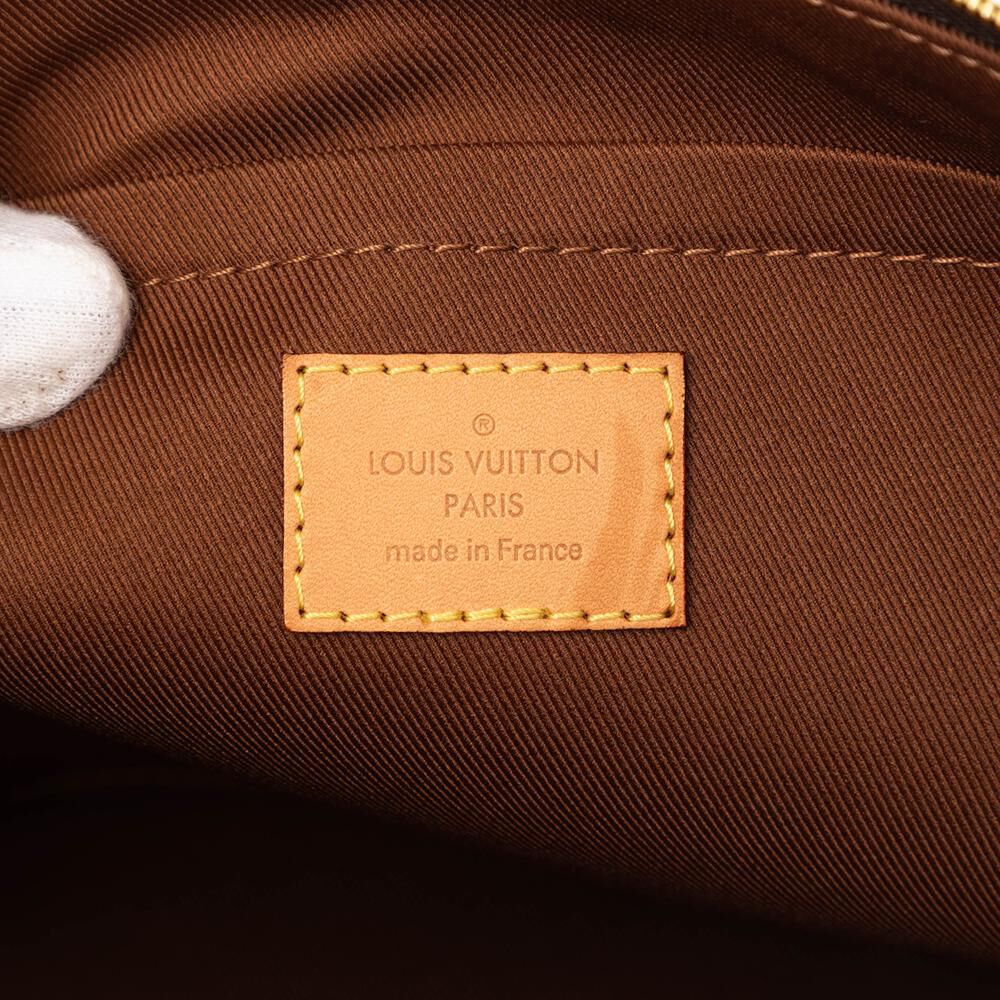 Louis Vuitton Clutch