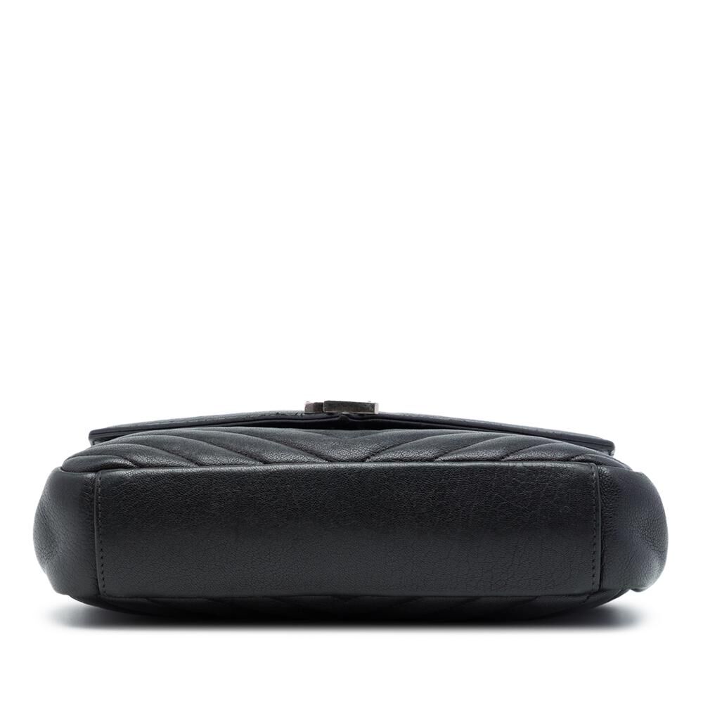 Yves Saint Laurent Shoulder Bag