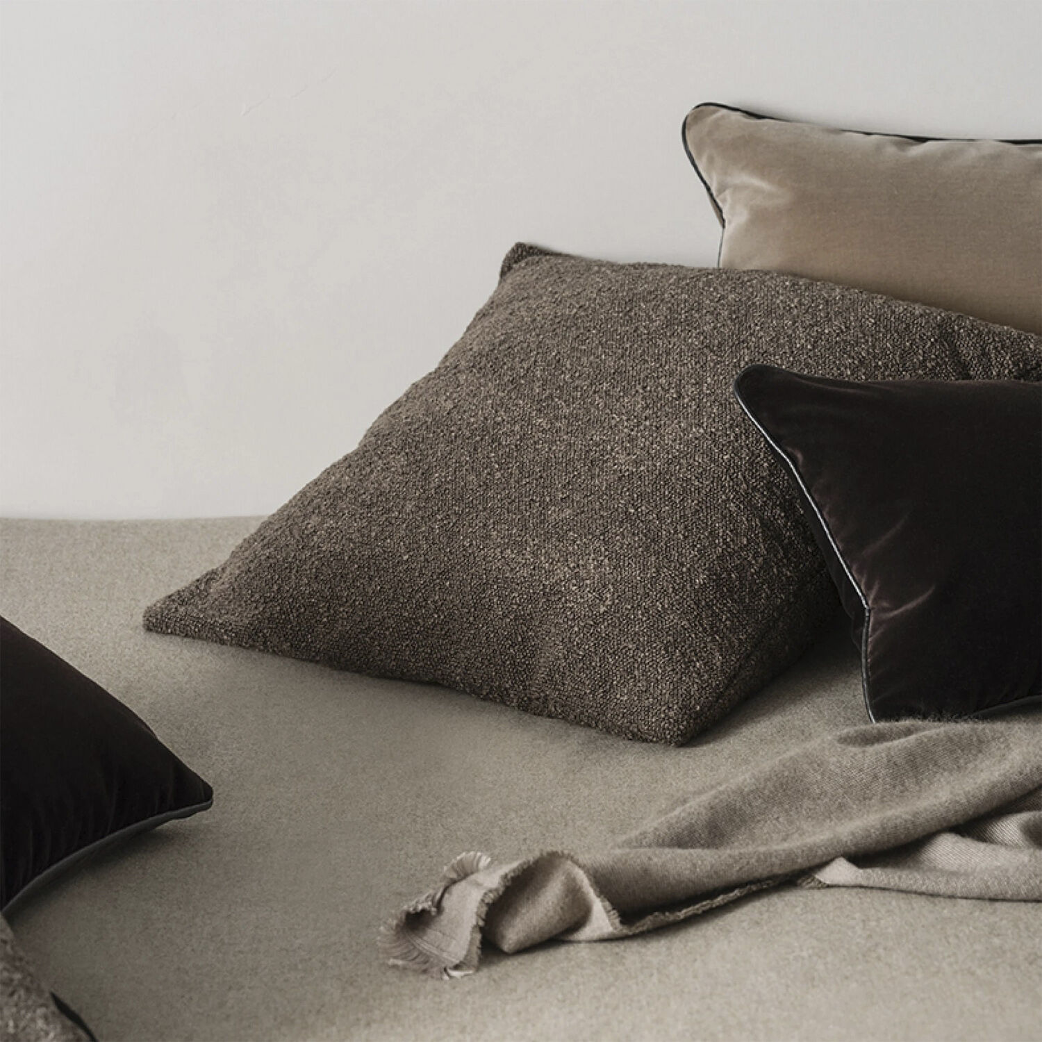 Cushion cover -BOUCLE- Colour Espresso 50 x 50 cm
