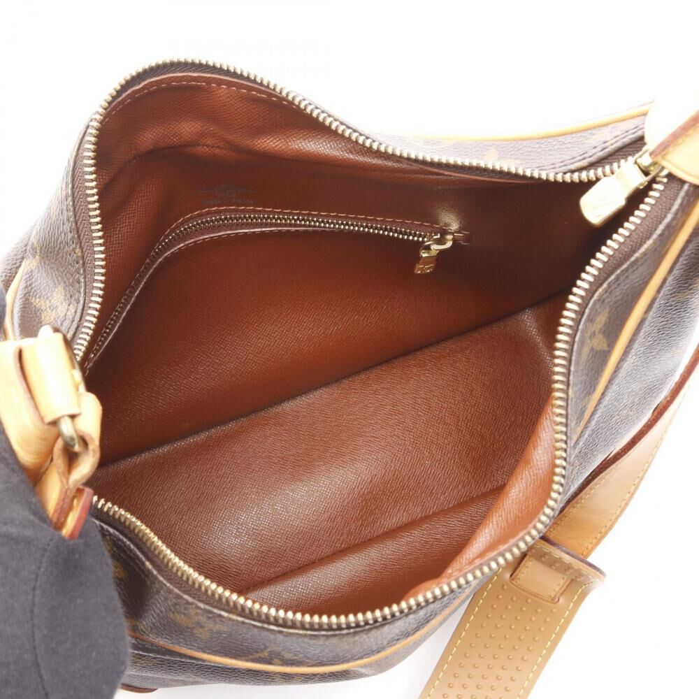 Louis Vuitton Shoulder Bags