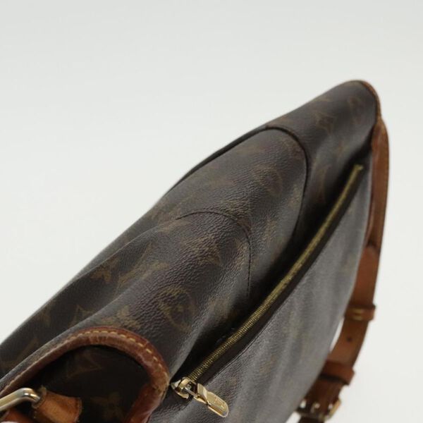 Louis Vuitton Menilmontant