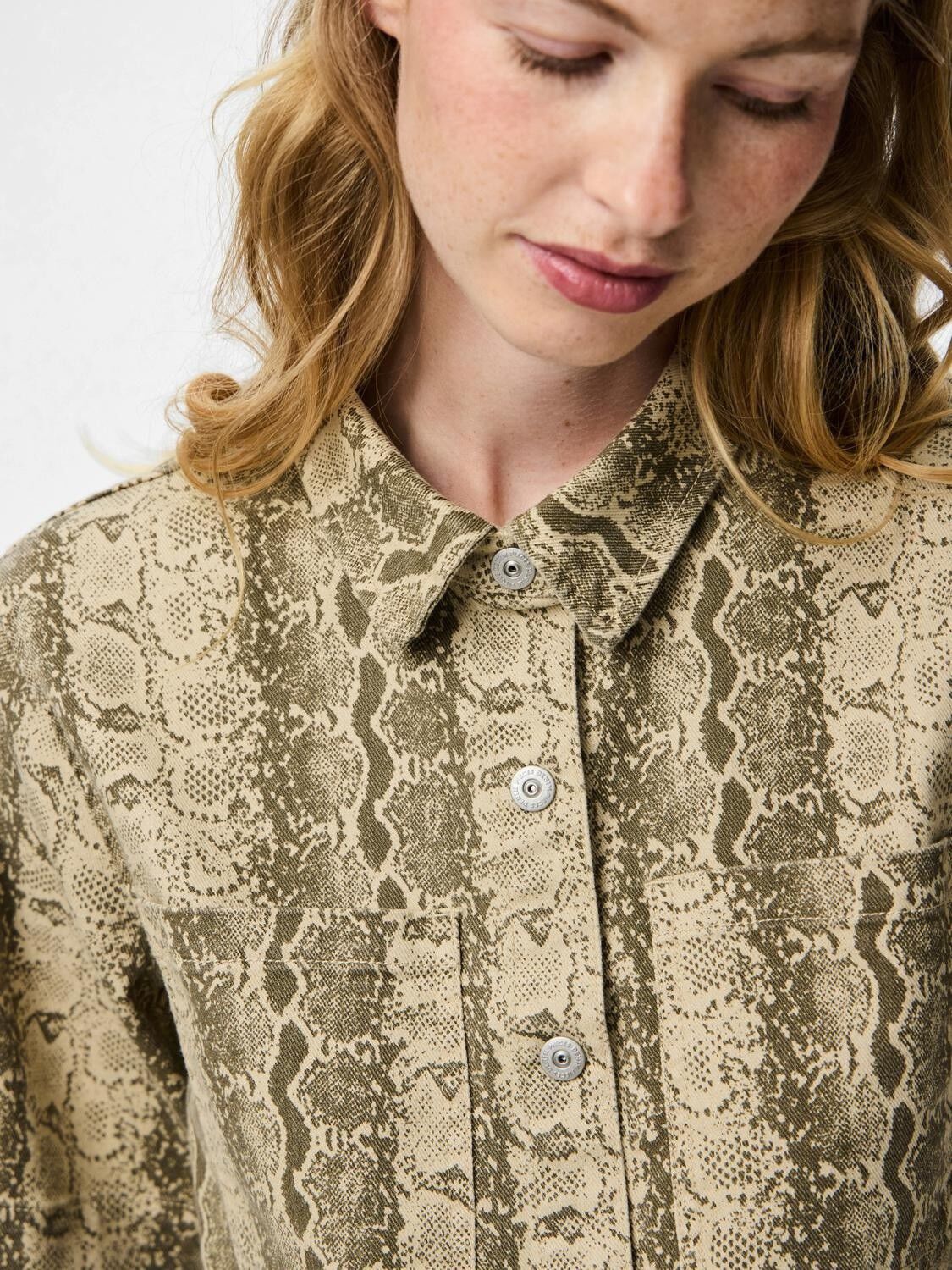 PCSALUME SS DENIM SHIRT