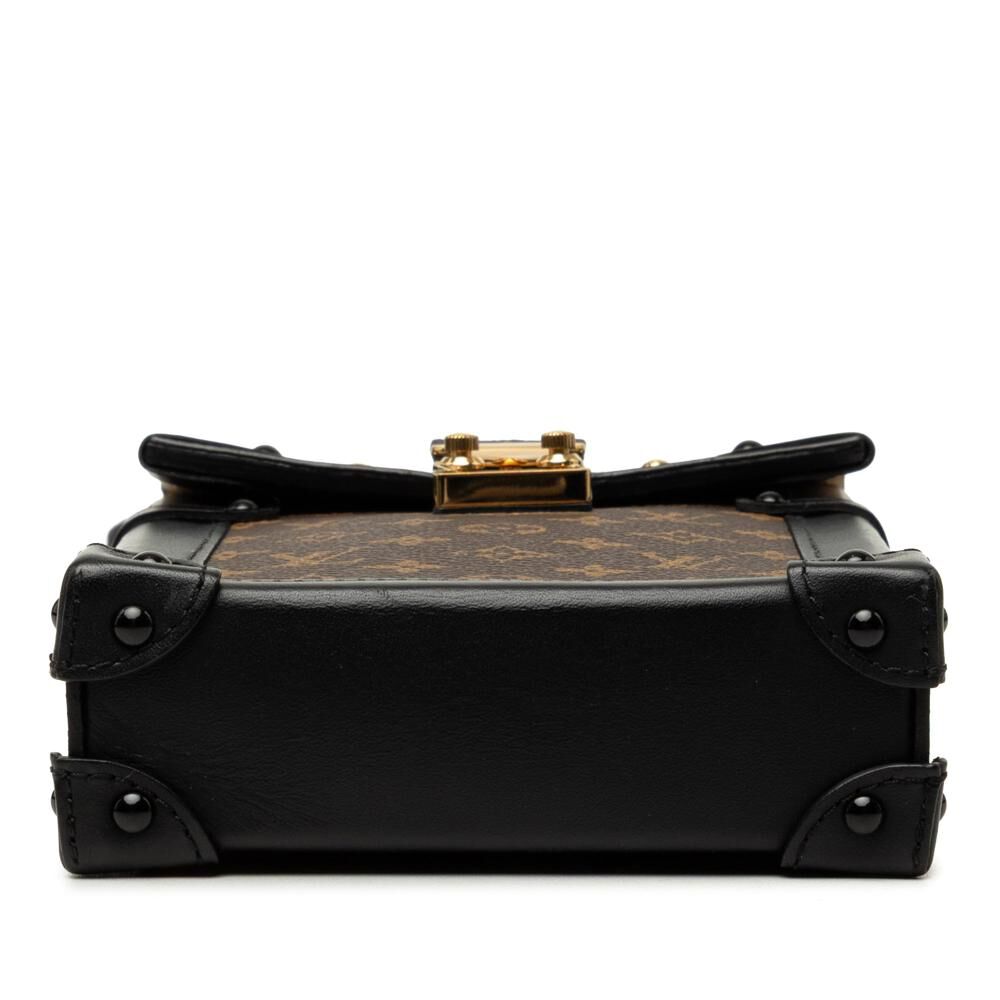 Louis Vuitton Shoulder Bags