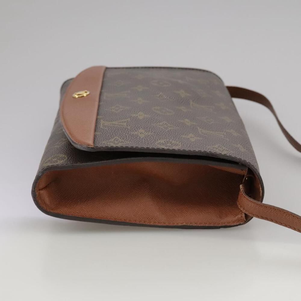 Louis Vuitton Shoulder Bags