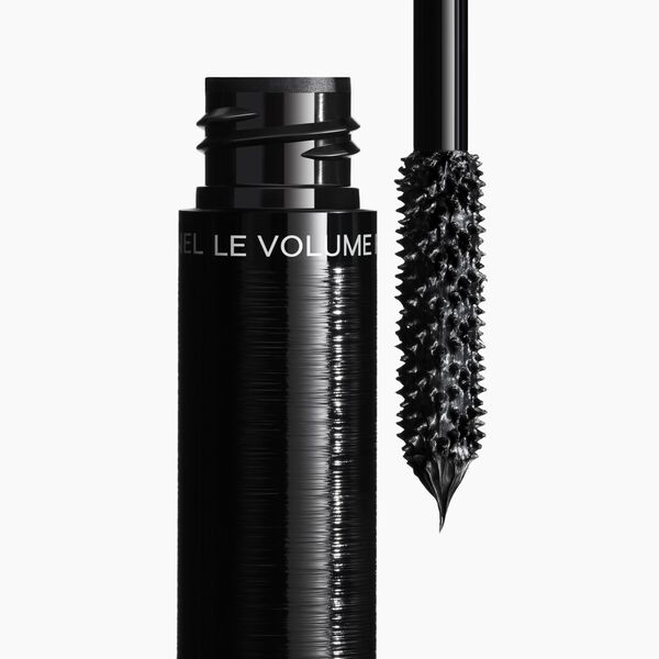 Extreme Volume Mascara. 3d-Printed Brush