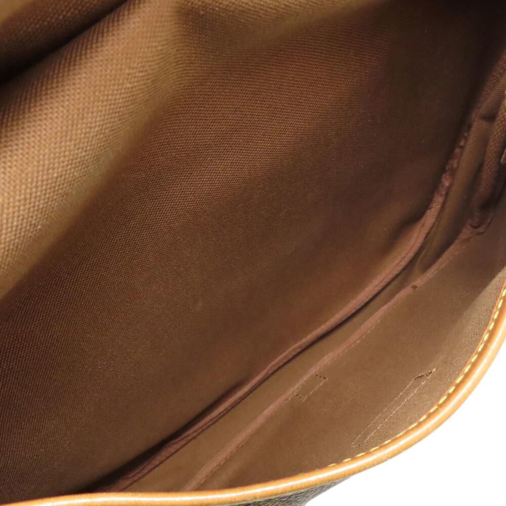 Louis Vuitton Saumur