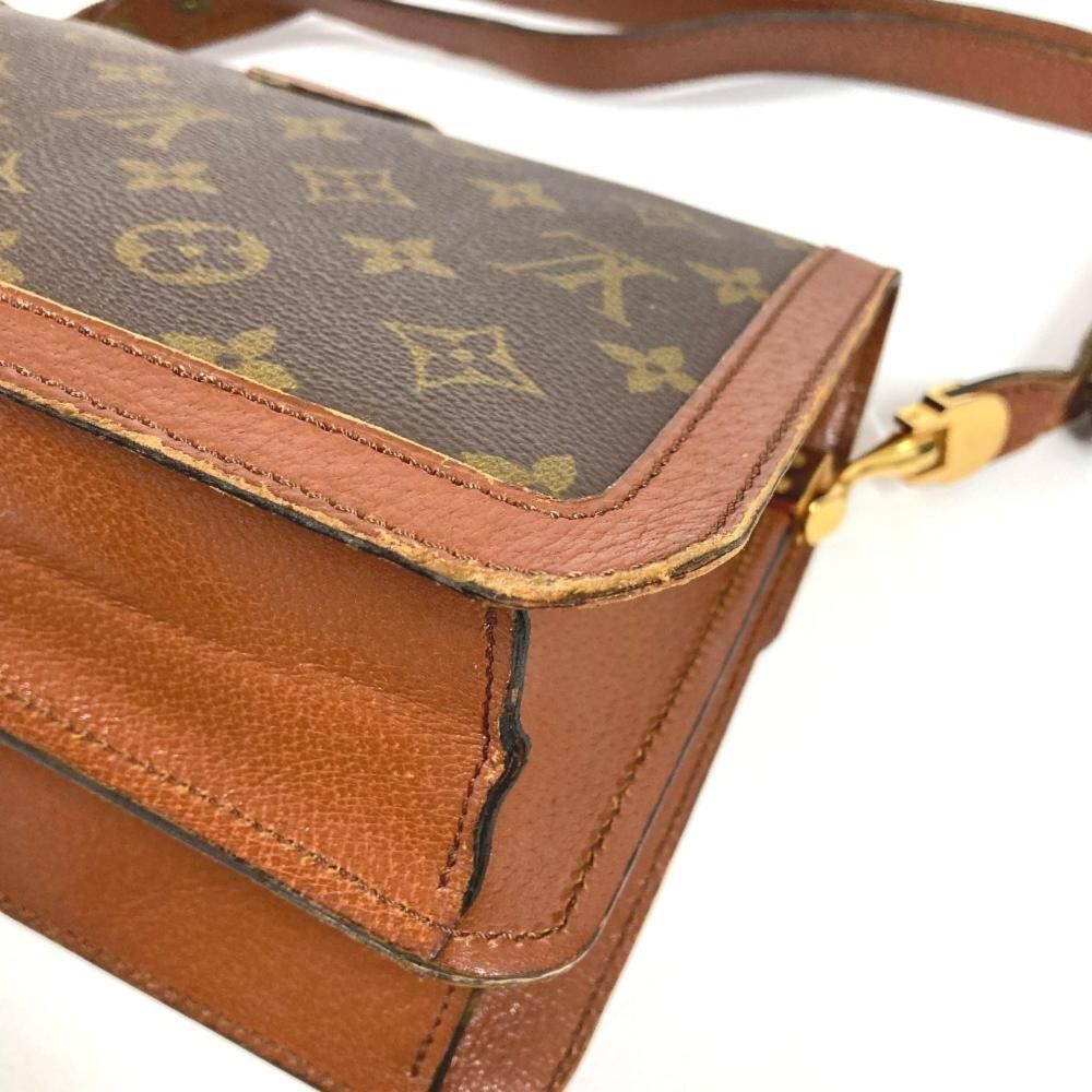 Louis Vuitton Shoulder Bags