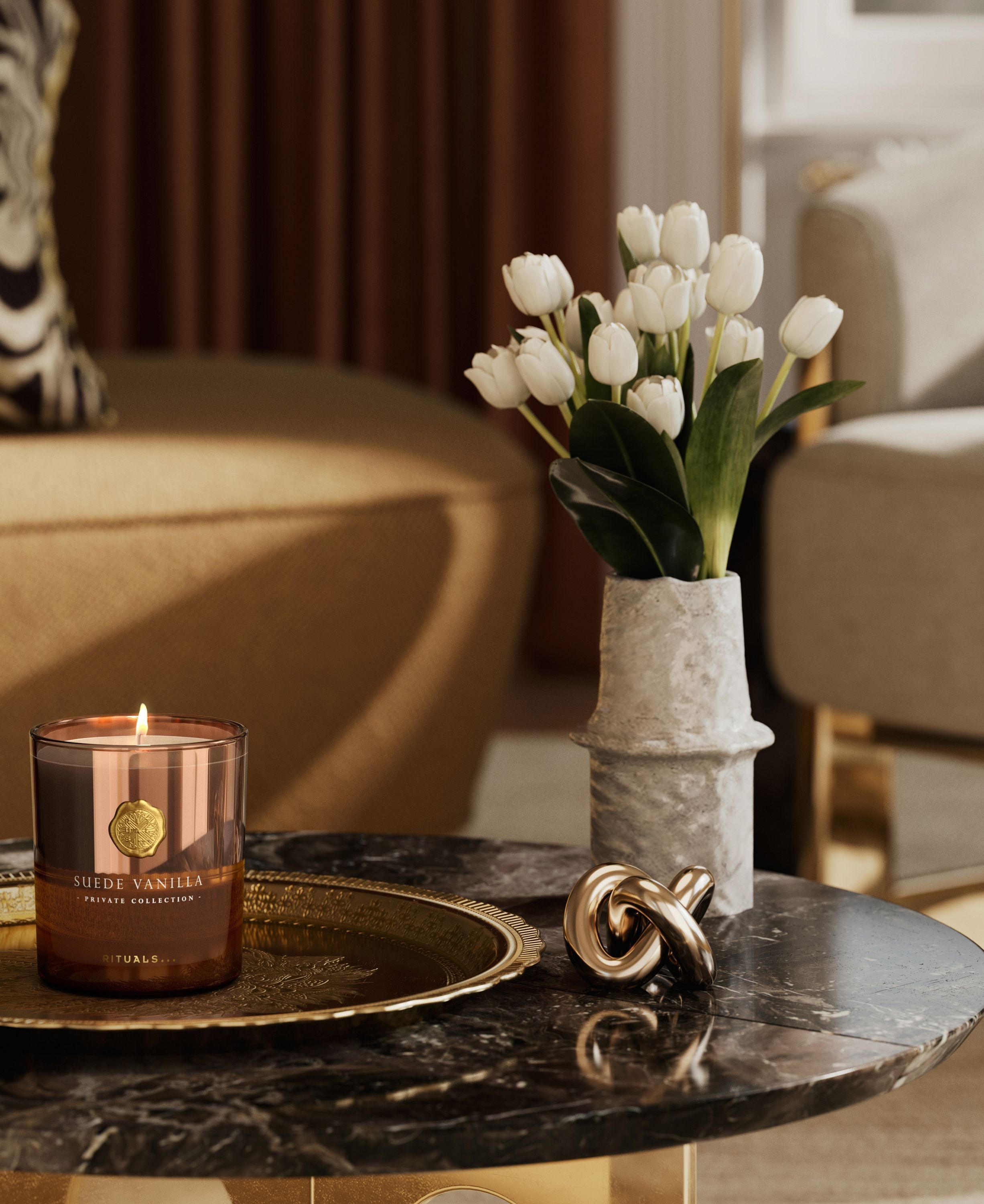 Suede Vanilla Scented Candle 360g