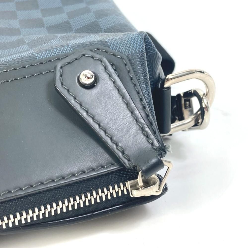 Louis Vuitton Messenger