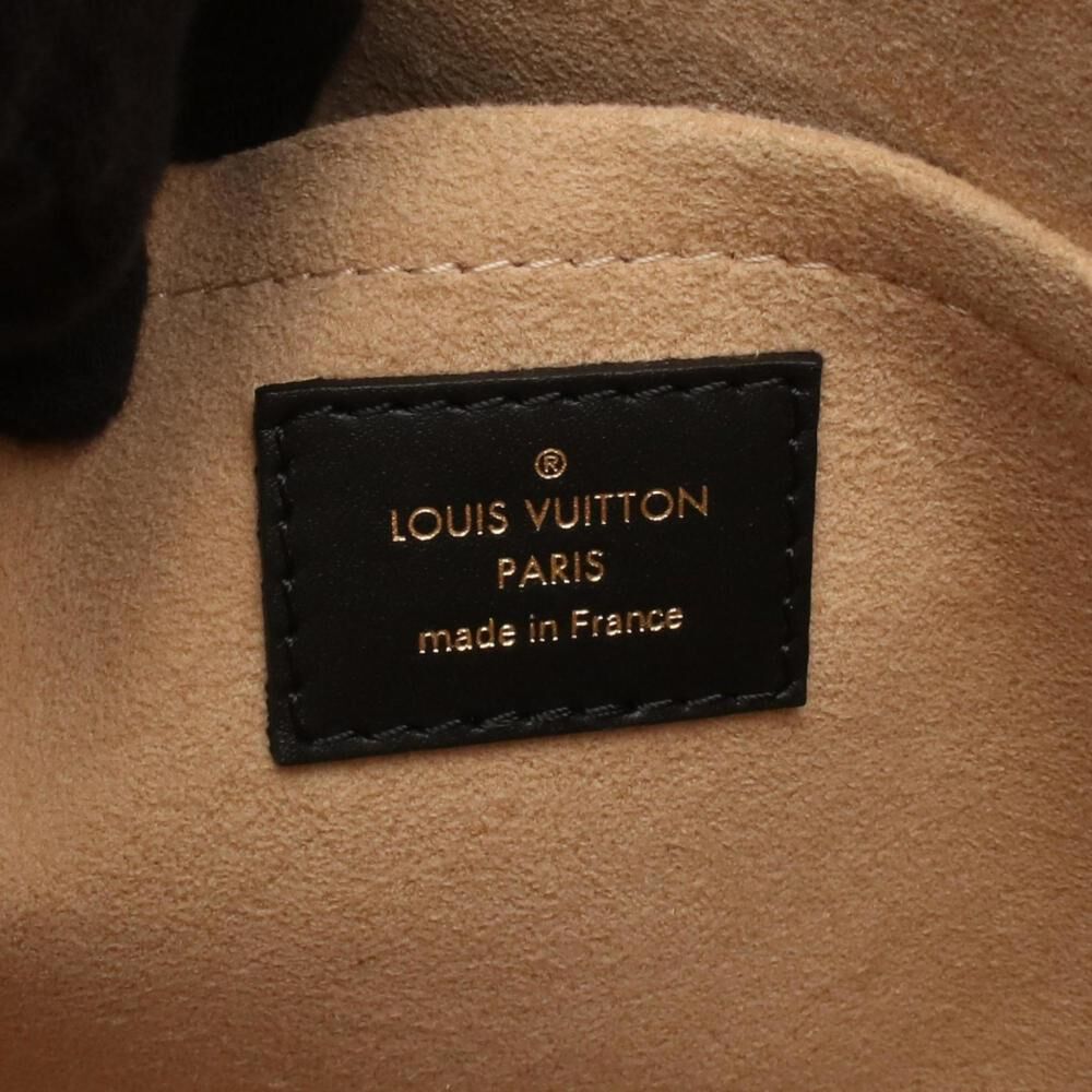 Louis Vuitton On My Side