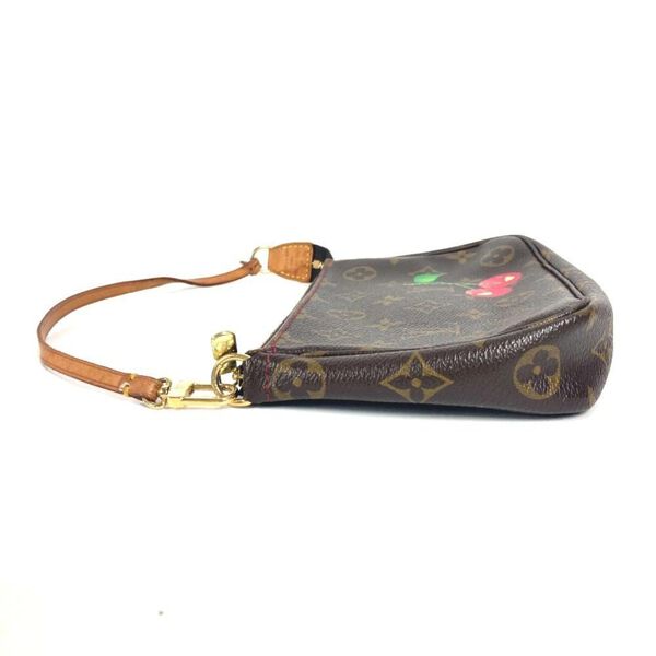 Louis Vuitton Pochette Accessoires
