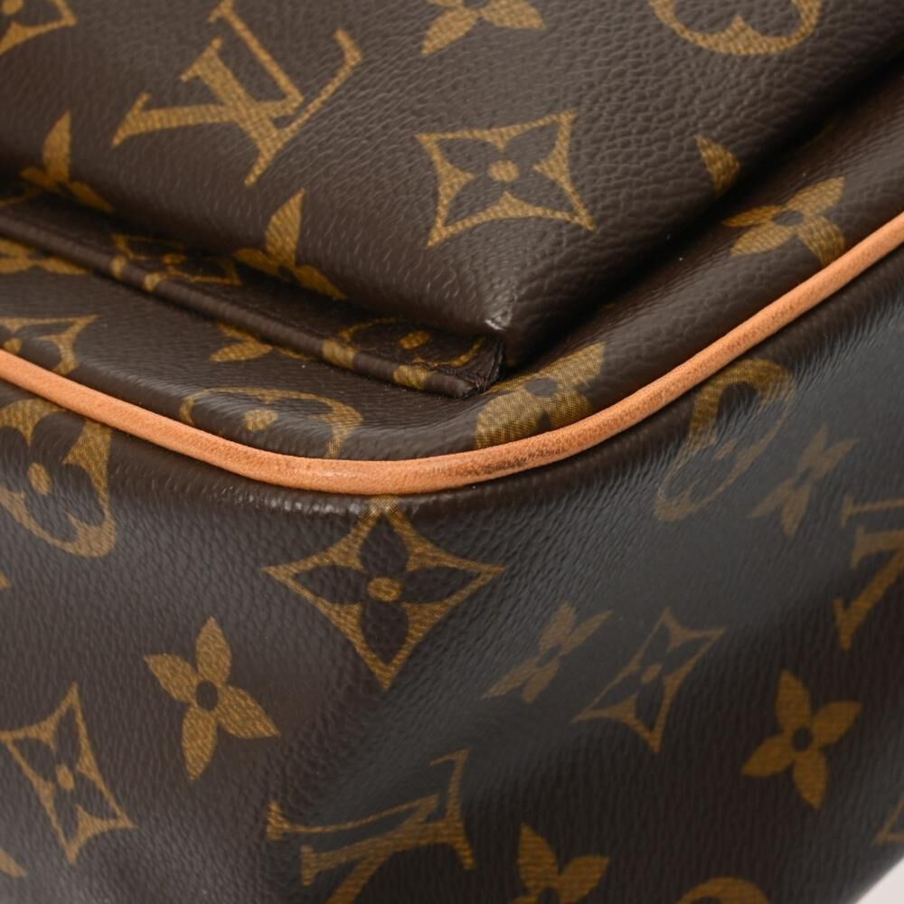 Louis Vuitton Shoulder Bags