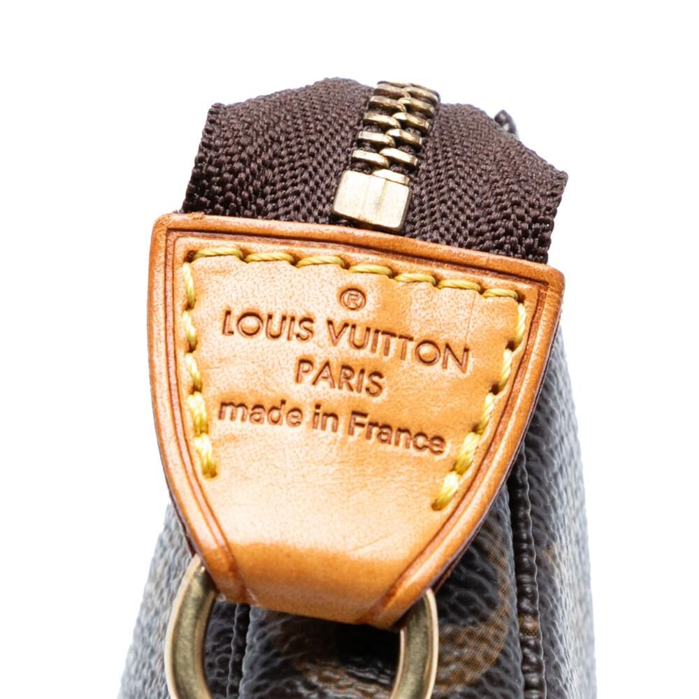 Louis Vuitton Pochette Accessoires