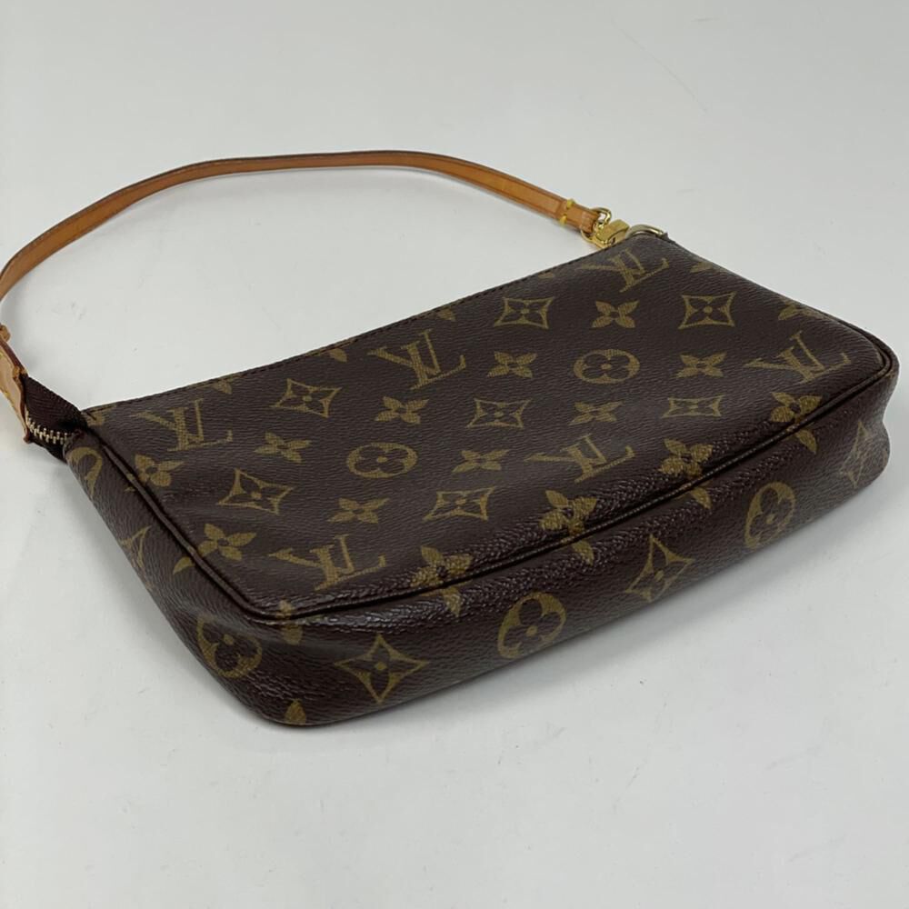 Louis Vuitton Pochette Accessoires