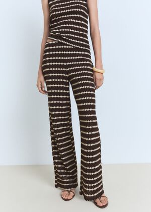 Knitted trousers with geometric pri
