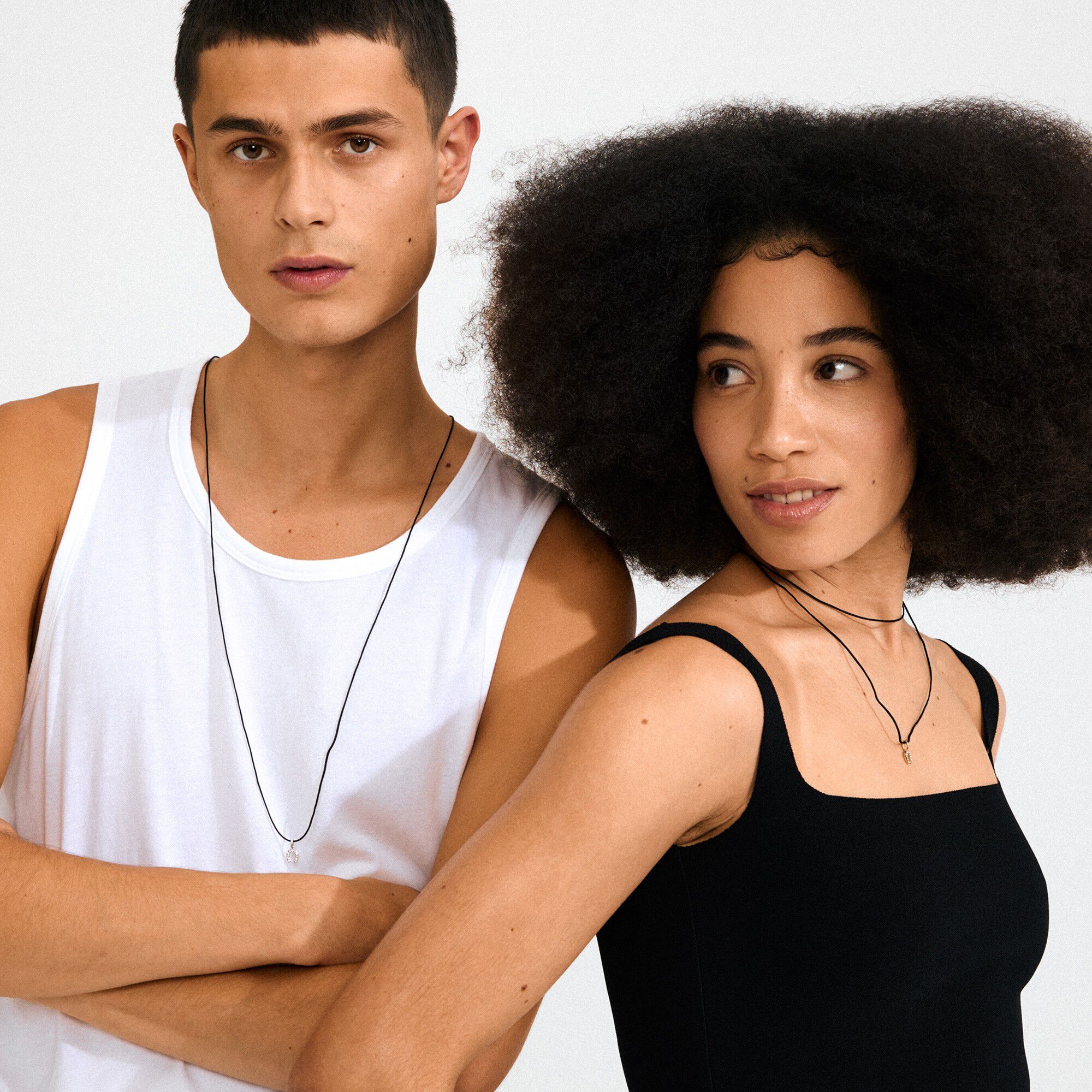 CHARM halsk&aelig;der 2-i-&eacute;t s&aelig;t, s&oslash;lvbel