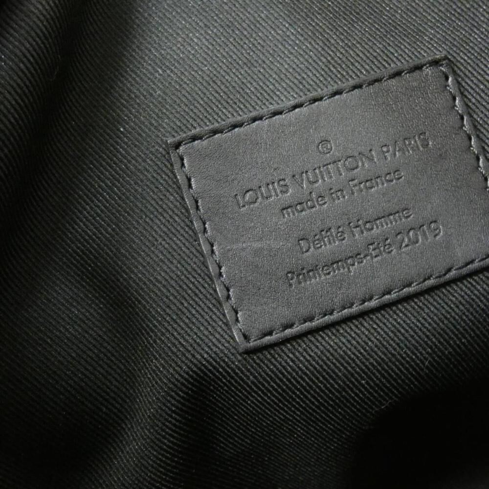 Louis Vuitton Shoulder Bags