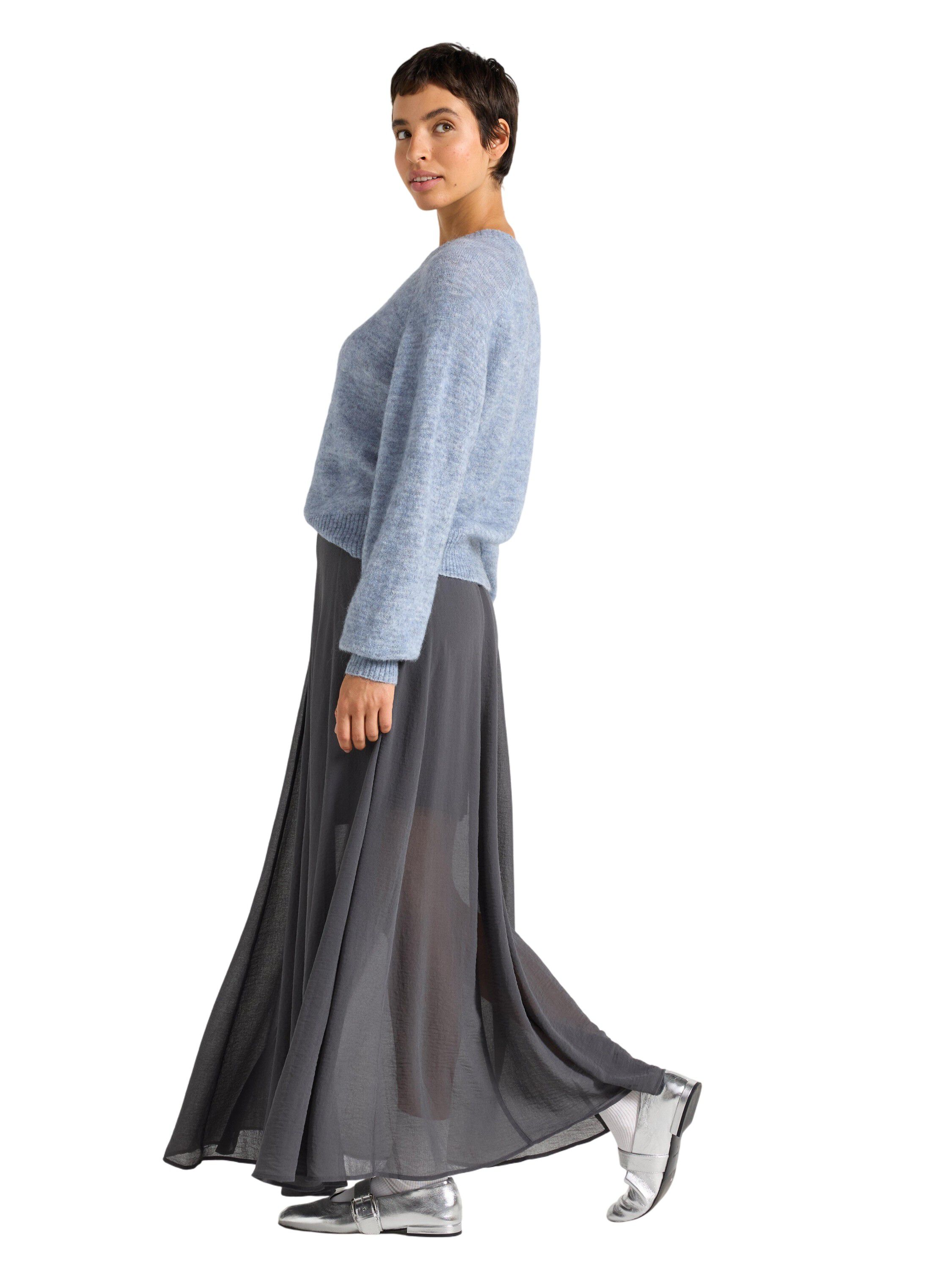 Volumin&ouml;s maxikjol i chiffong med r