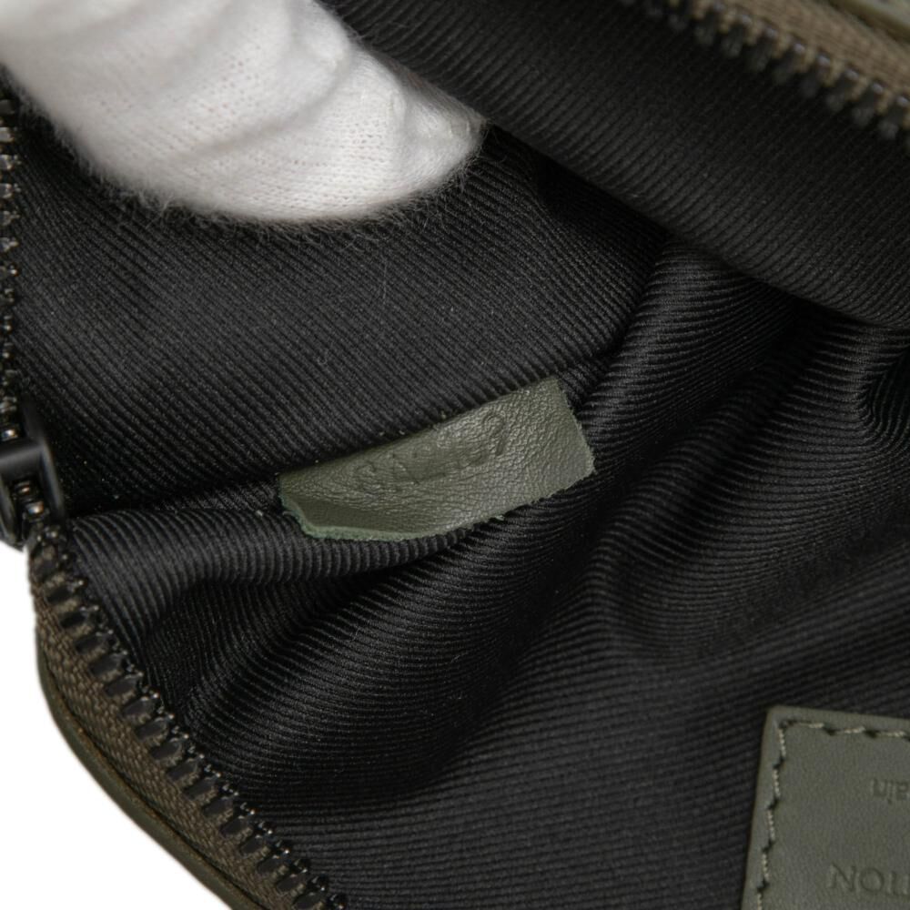 Louis Vuitton Shoulder Bags