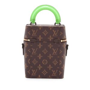 Louis Vuitton Shoulder Bags