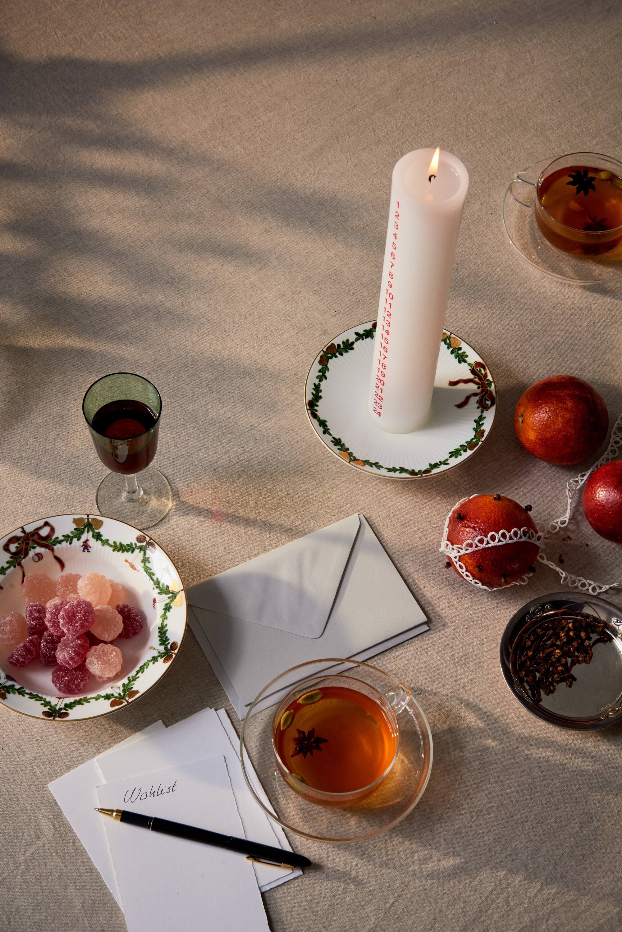 Stjerne Riflet Jul 17 cm. dyb desserttallerken