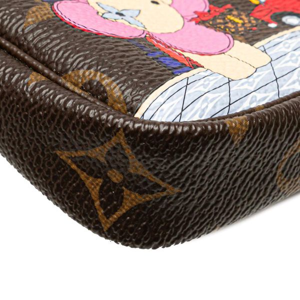Louis Vuitton Pochette Accessoires