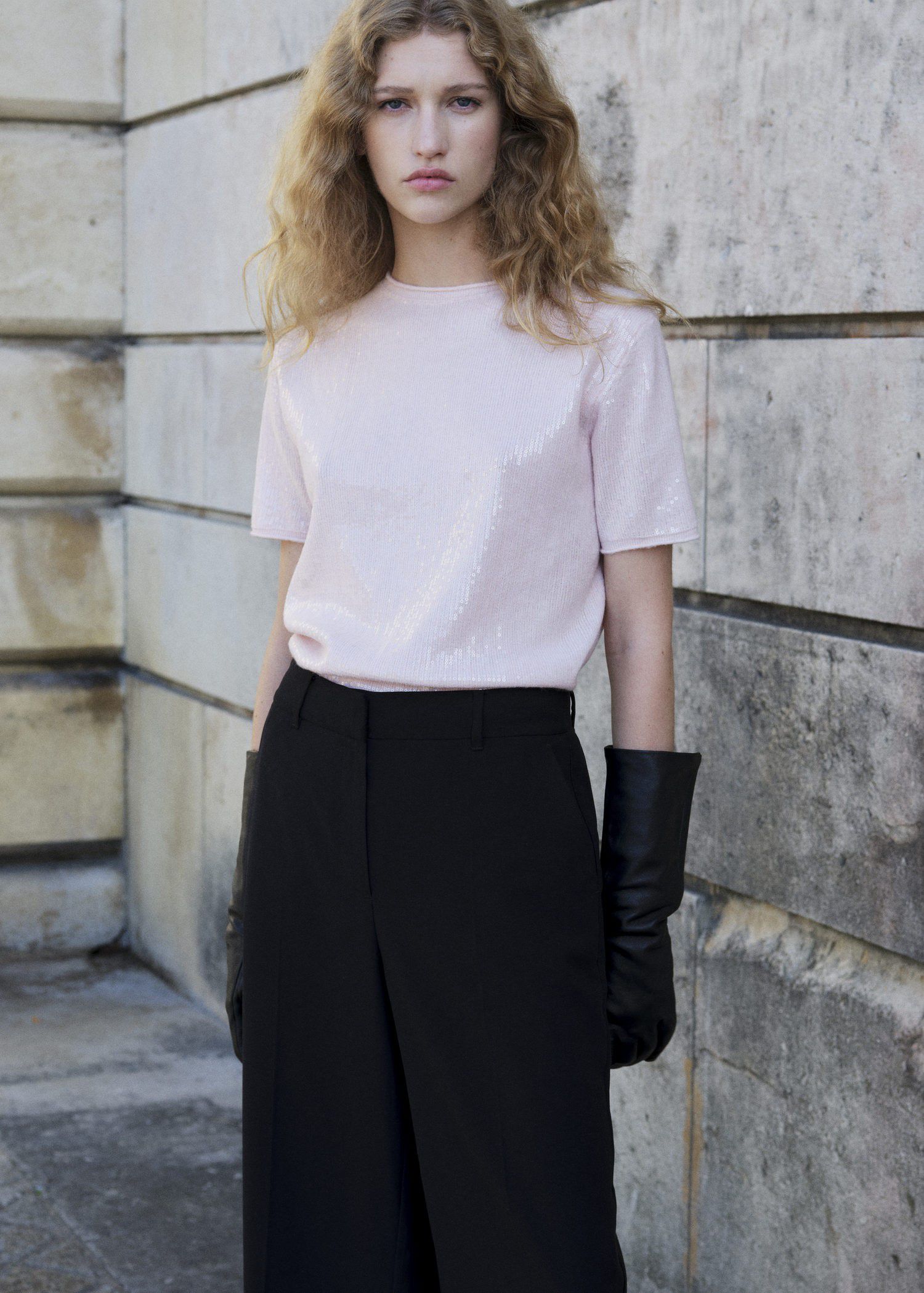 Short-sleeved sequin sweater