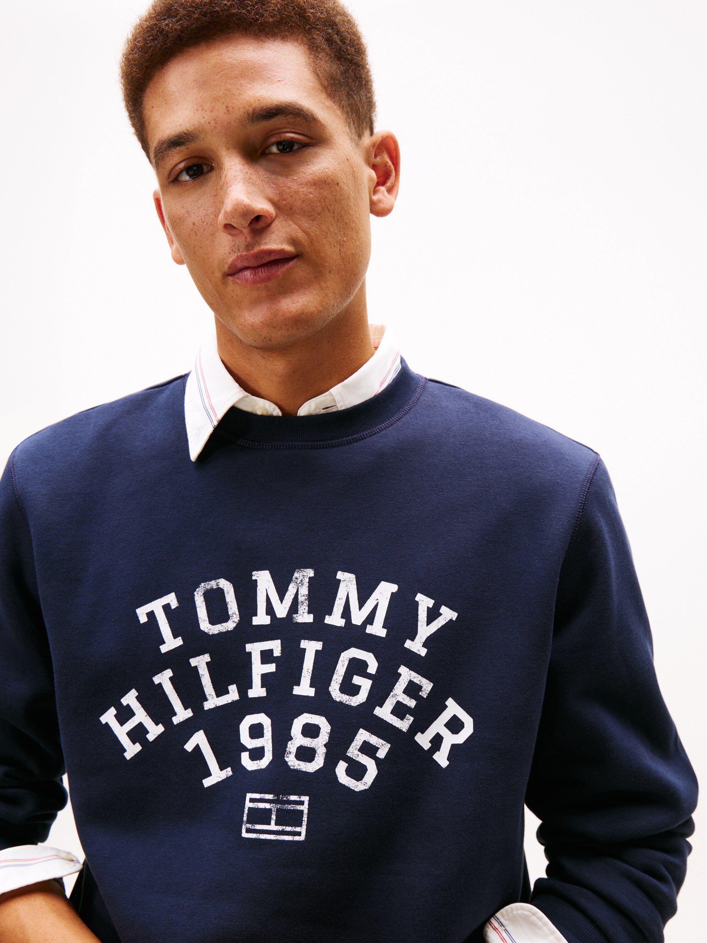 HILFIGER ARCH SWEATSHIRT