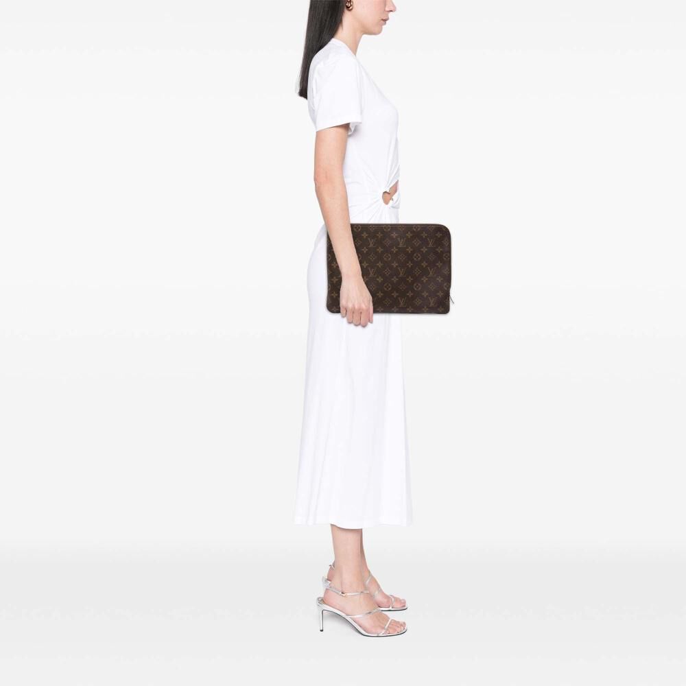 Louis Vuitton Clutch