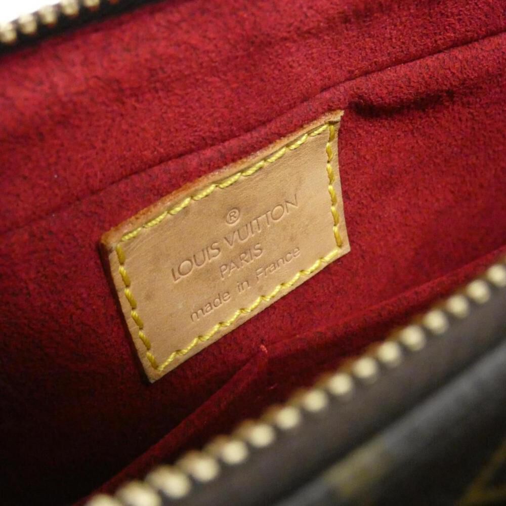 Louis Vuitton Shoulder Bags