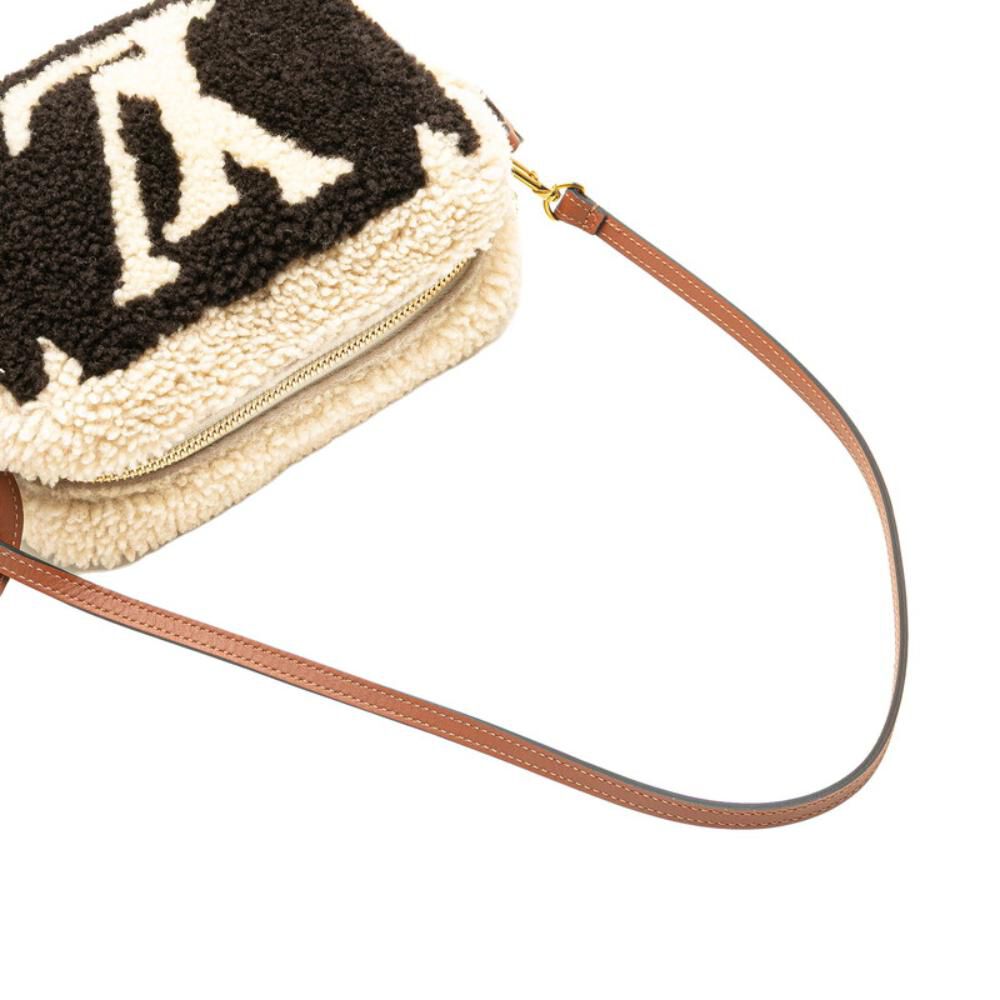 Louis Vuitton Shoulder Bags