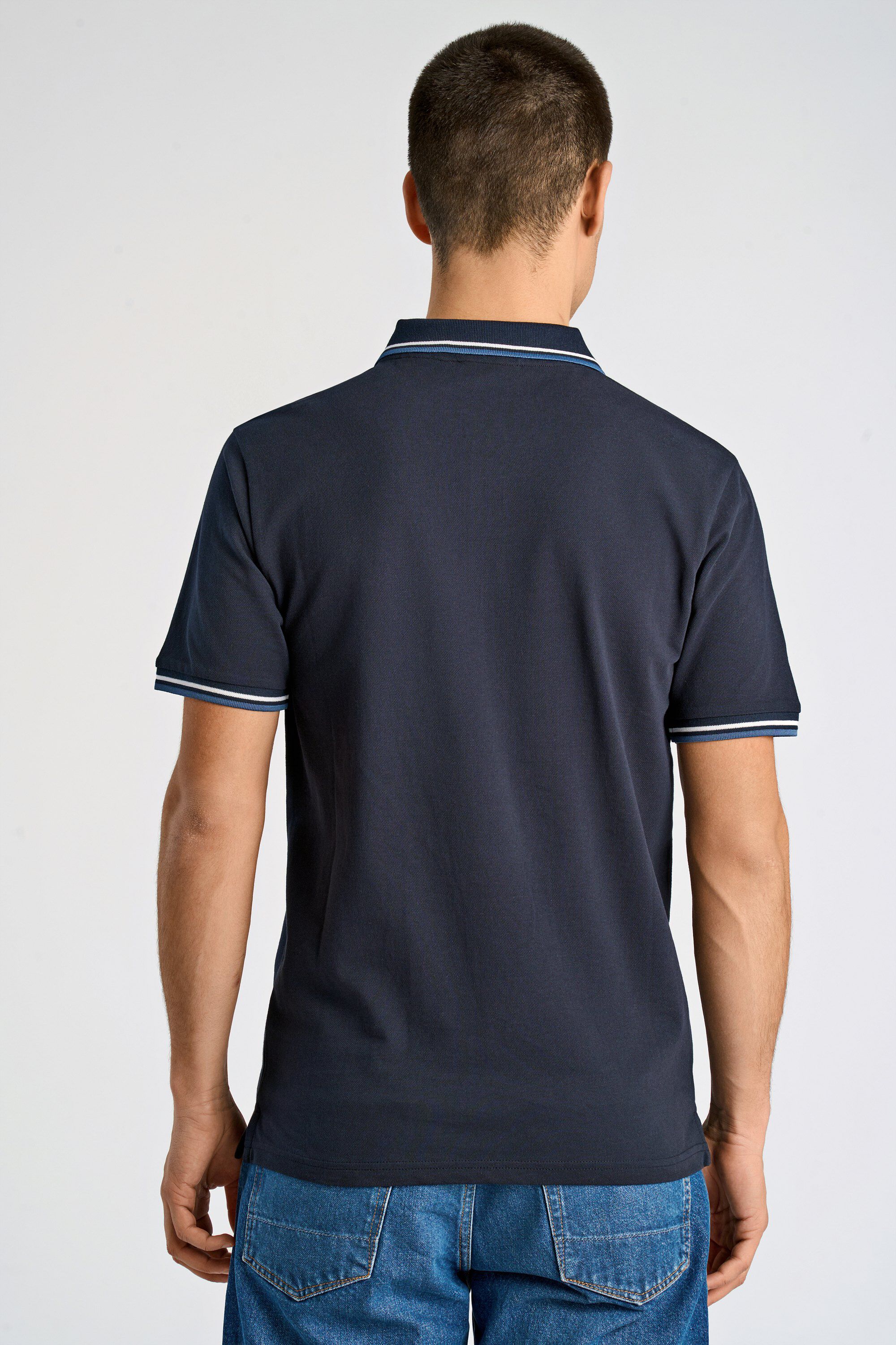 Polo shirt w. zip neck