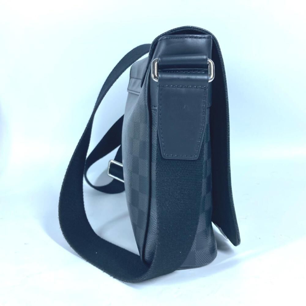 Louis Vuitton District