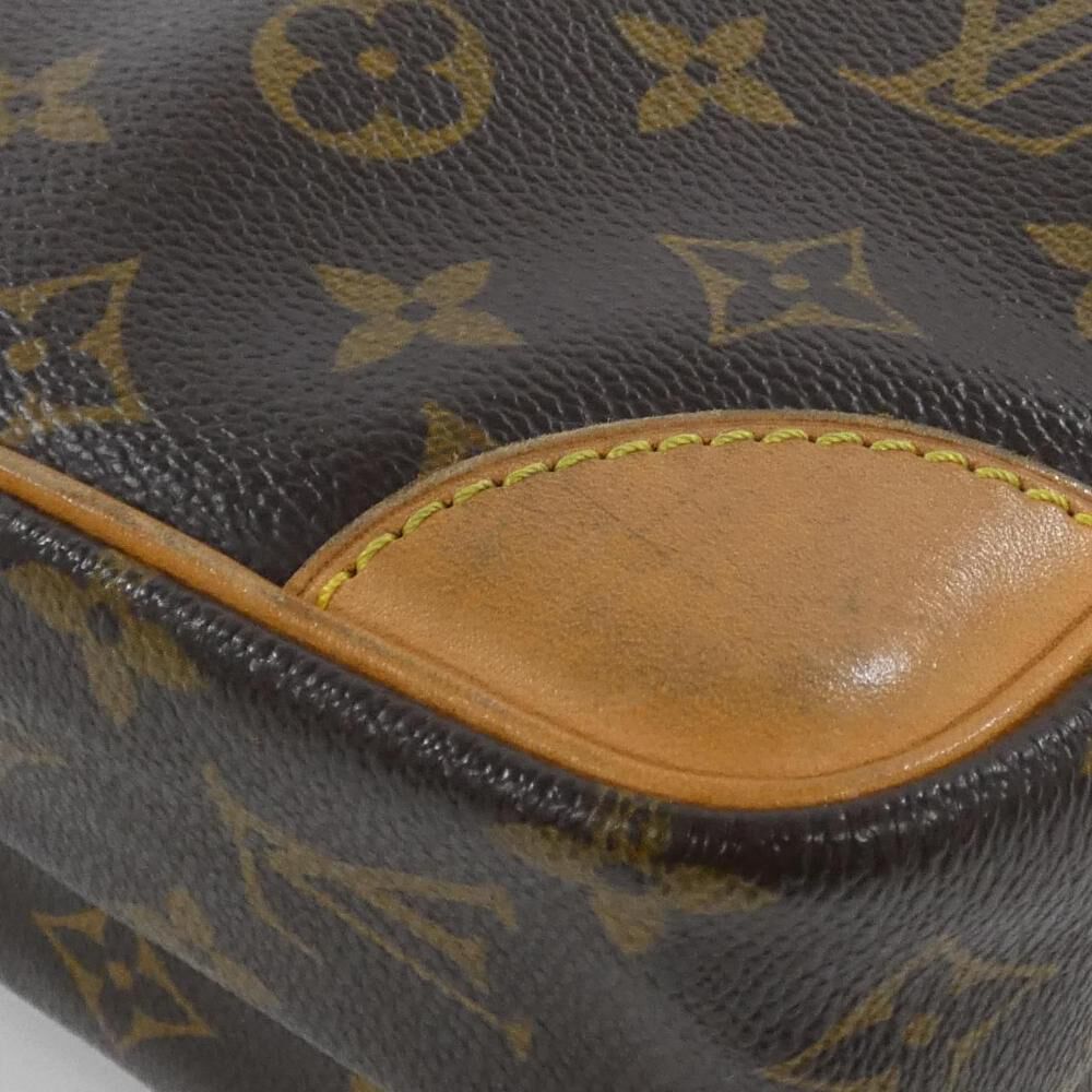 Louis Vuitton Shoulder Bags