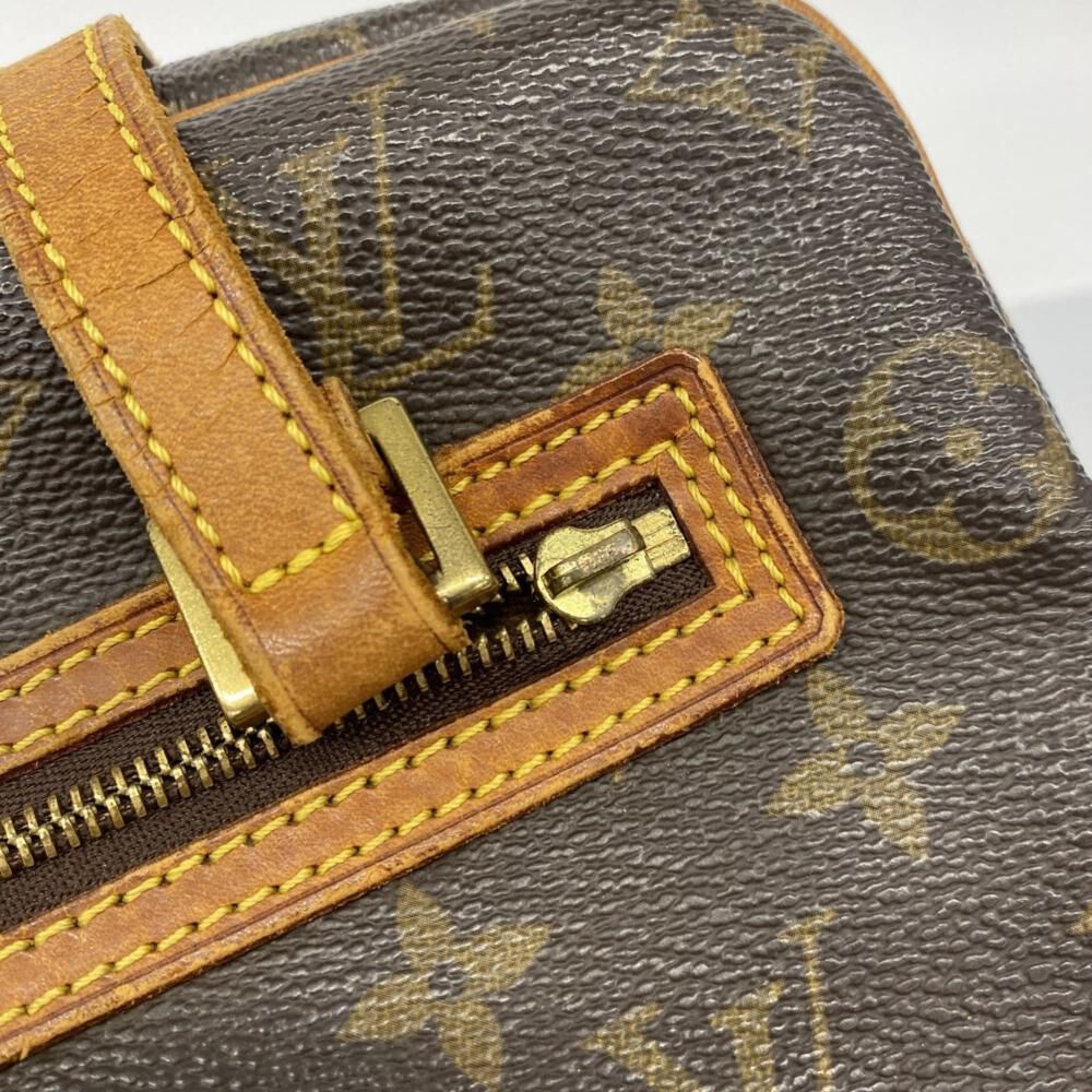 Louis Vuitton Shoulder Bags