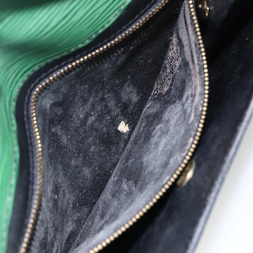Louis Vuitton Montaigne