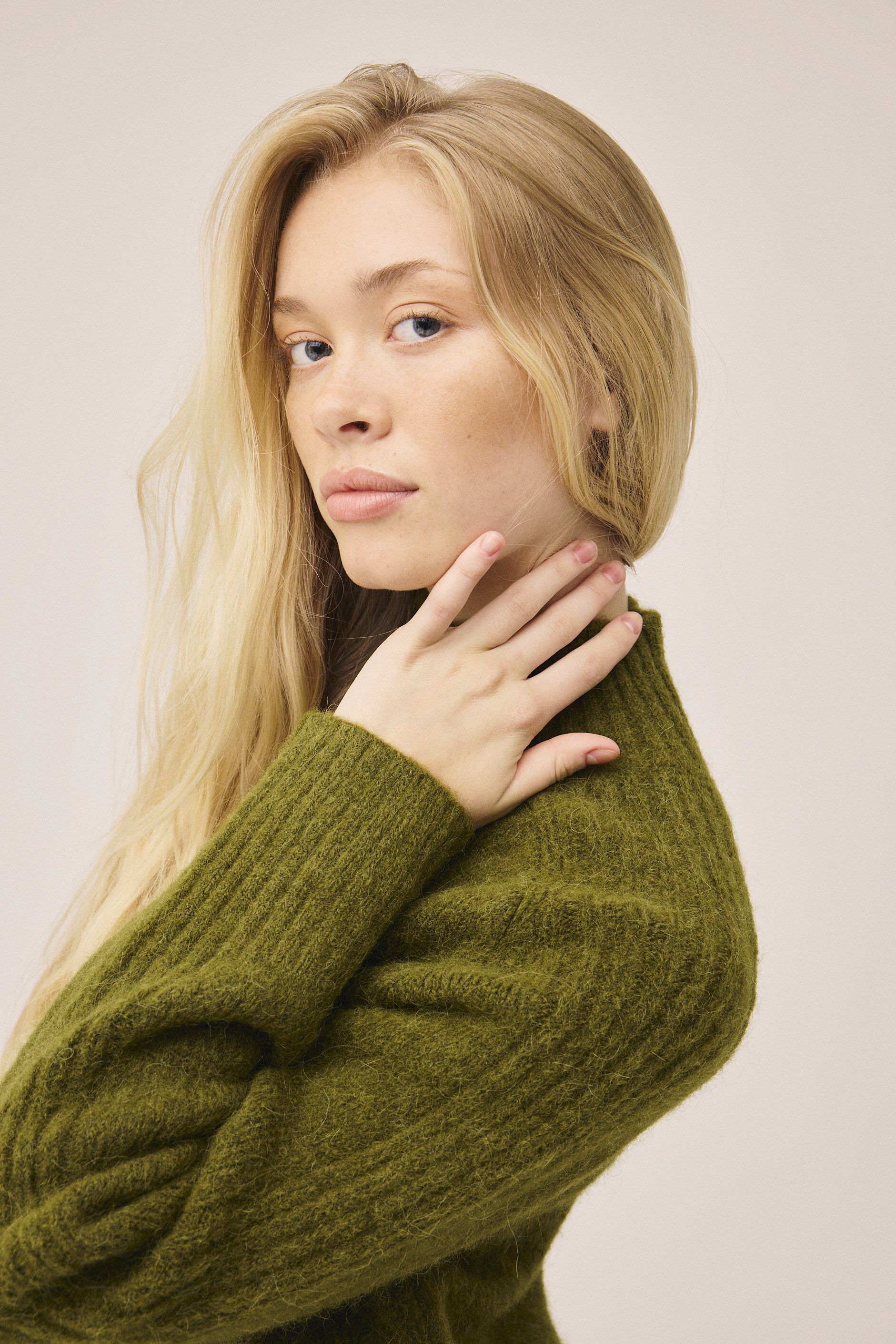 Cindi 20 High Neck Sweater - Alpakamix RWS